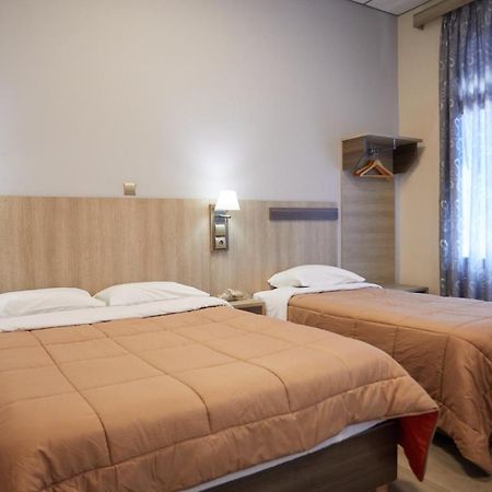 Amalia City Rooms Chios Town Buitenkant foto