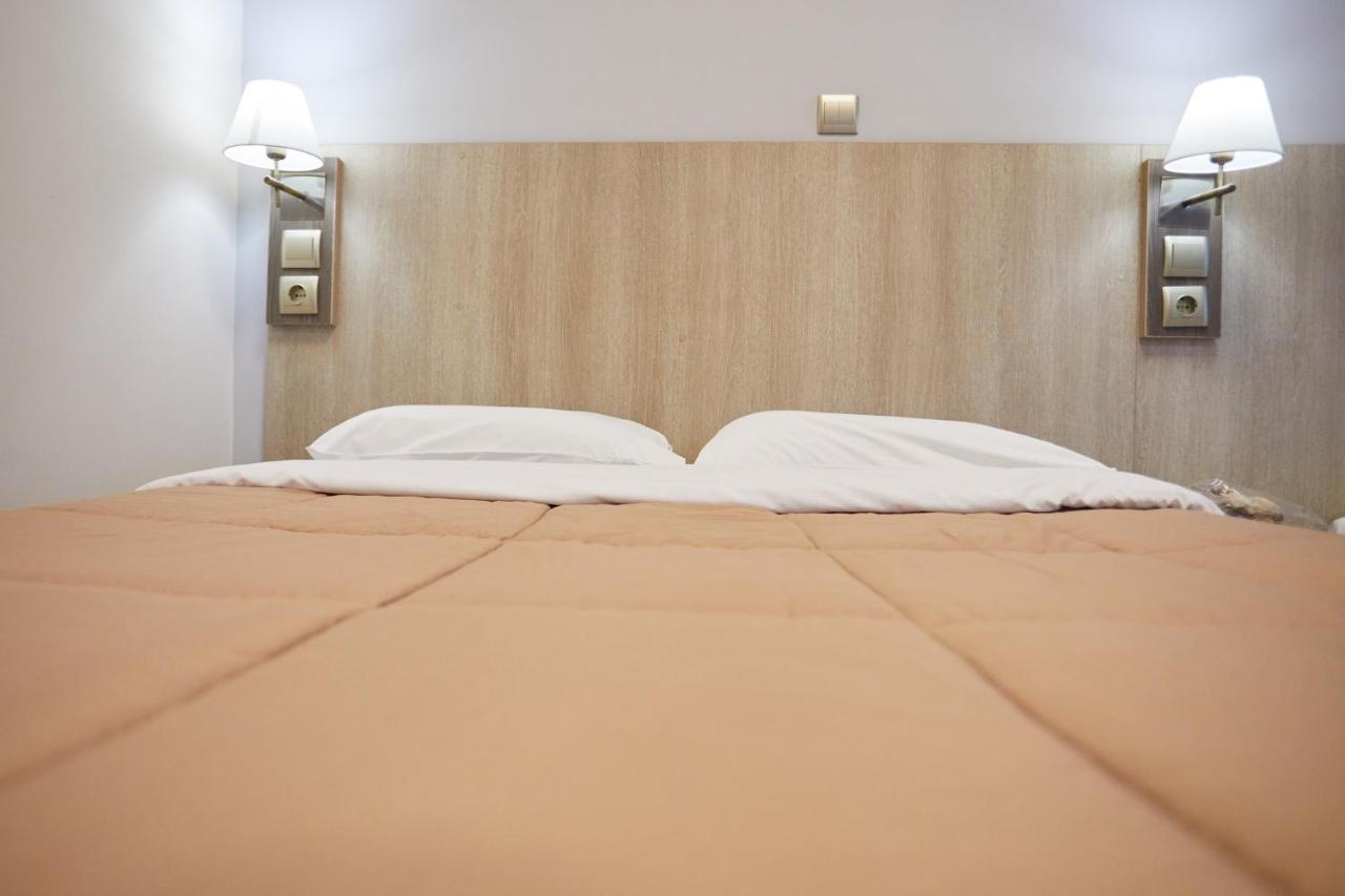 Amalia City Rooms Chios Town Buitenkant foto