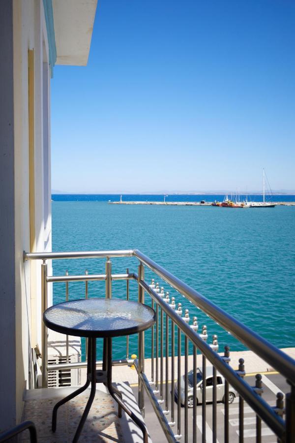 Amalia City Rooms Chios Town Buitenkant foto