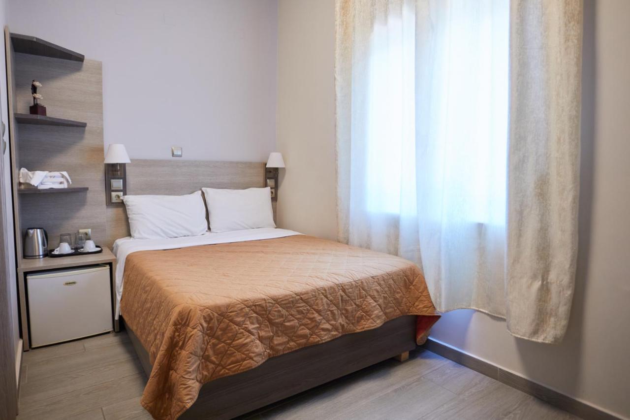Amalia City Rooms Chios Town Buitenkant foto