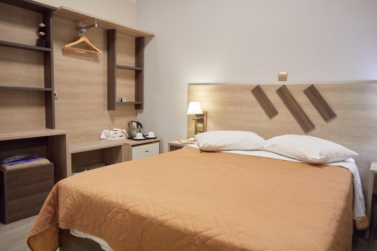 Amalia City Rooms Chios Town Buitenkant foto