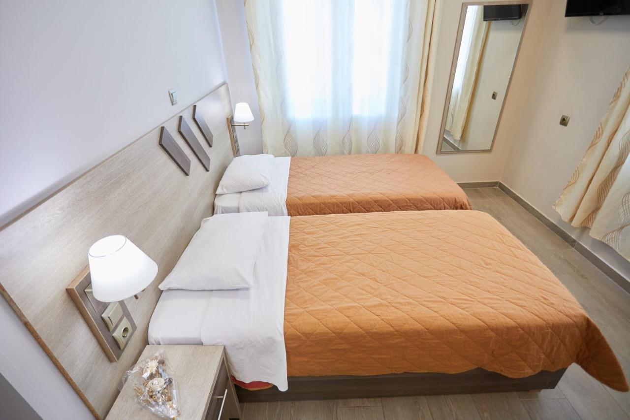 Amalia City Rooms Chios Town Buitenkant foto