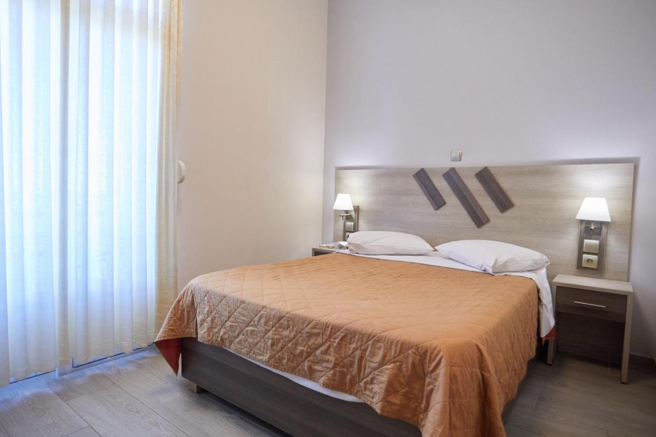 Amalia City Rooms Chios Town Buitenkant foto