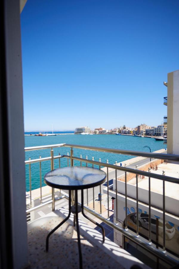 Amalia City Rooms Chios Town Buitenkant foto