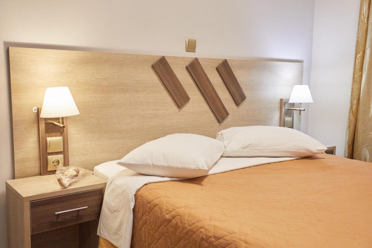 Amalia City Rooms Chios Town Buitenkant foto