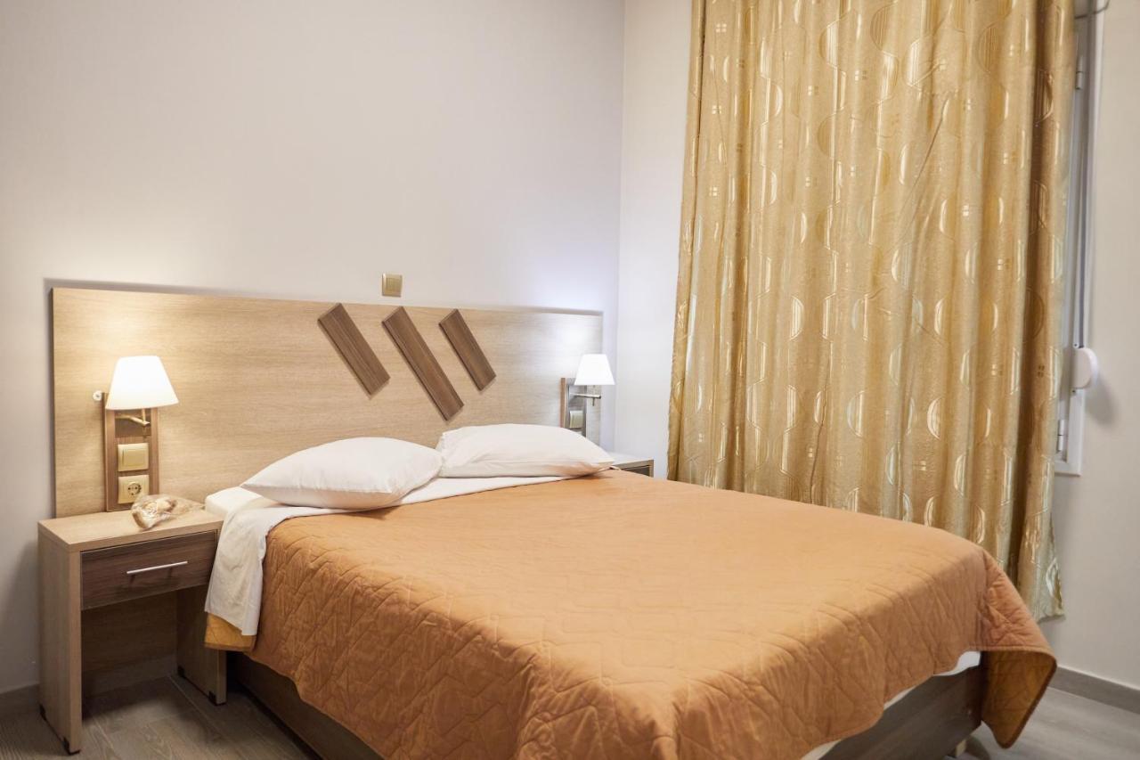 Amalia City Rooms Chios Town Buitenkant foto