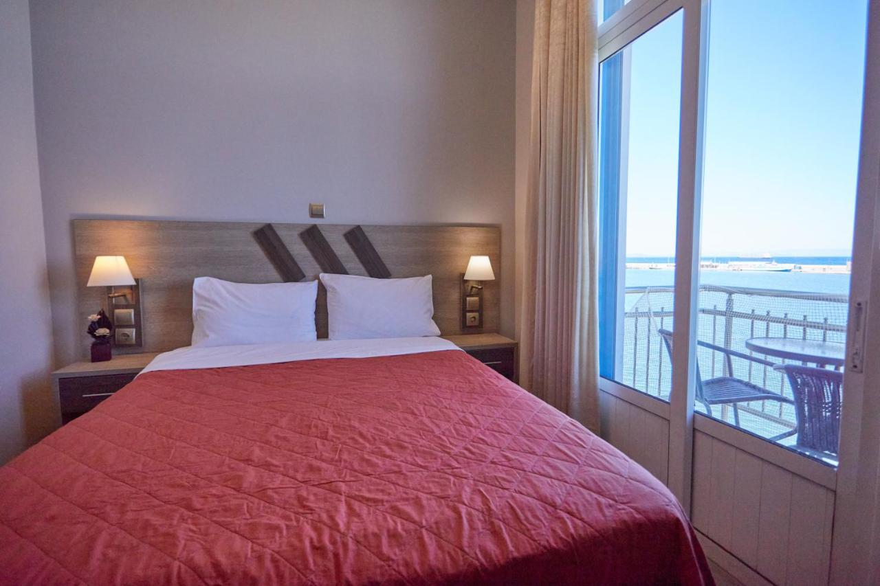 Amalia City Rooms Chios Town Buitenkant foto