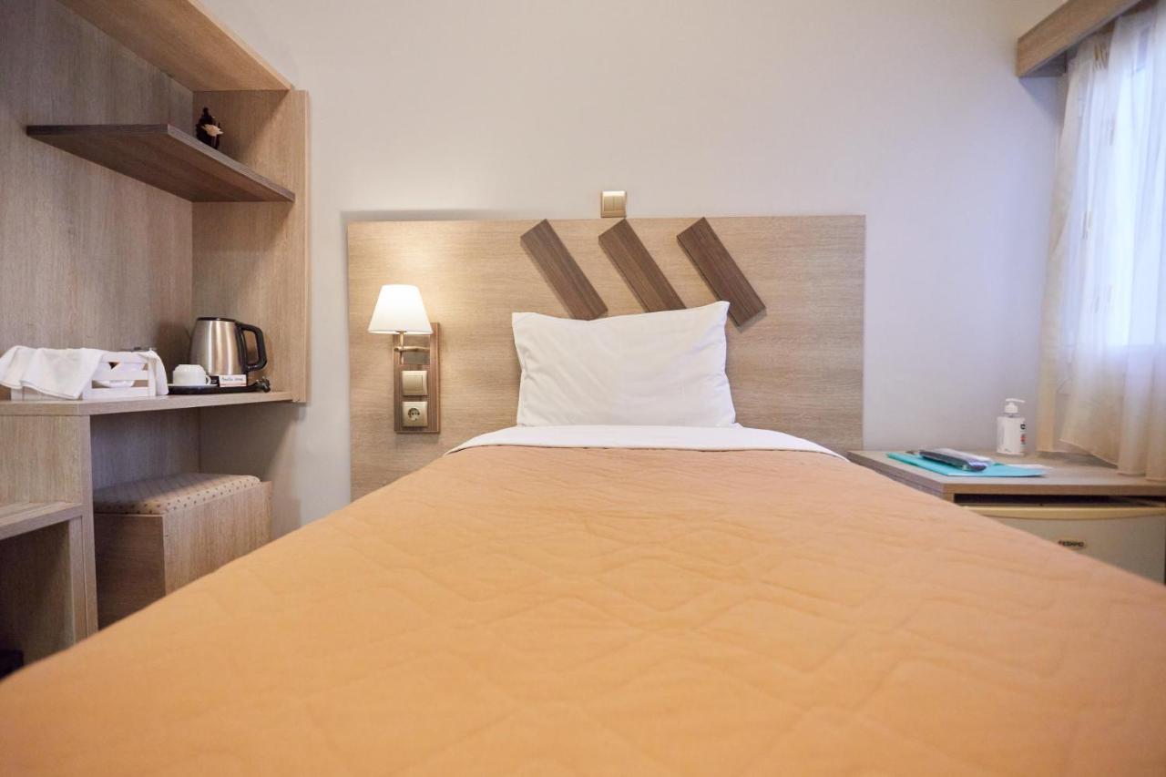 Amalia City Rooms Chios Town Buitenkant foto