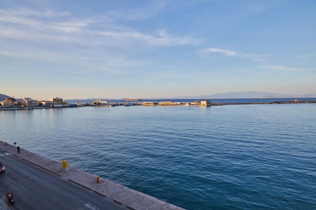 Amalia City Rooms Chios Town Buitenkant foto